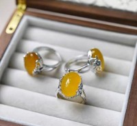 Natural high-end yellow agate chalcedony ring female live large egg-shaped sterling silver inlaid ring