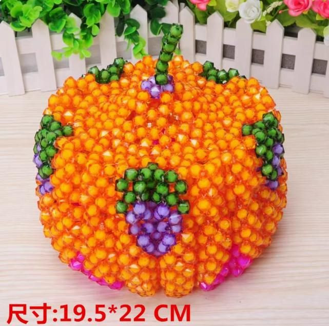 Hand-woven various fruit plates, home accessories
