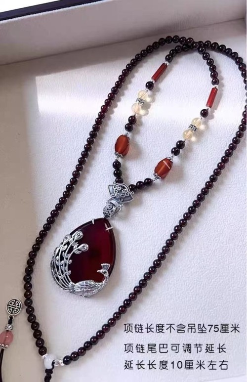 Natural garnet long sweater chain