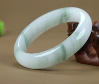 Hetian jade Tianshan emerald ice type floating flower bracelet