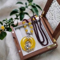 Yellow Agate Garnet Sweater Chain